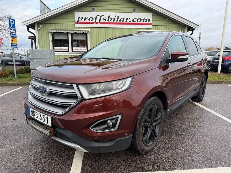Orange Begagnad 2016 Ford Edge Titanium SUV | 134 900 kr (Lite dyr) - Bild 1/4
