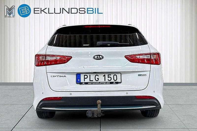 Begagnad Kia Optima Advance 156 HK (114 kW) 2017 Vit Kombi
