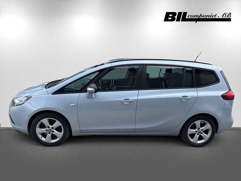 Begagnad Opel Zafira Tourer 136 HK (100 kW) 2013 Grå Minibuss