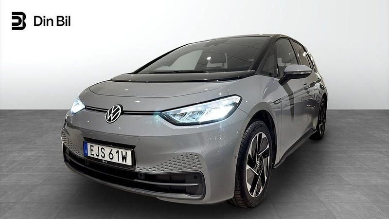 Grå Begagnad 2023 VW ID.3 Pro Performance Halvkombi | 279 900 kr (Marknadspris) - Bild 1/4