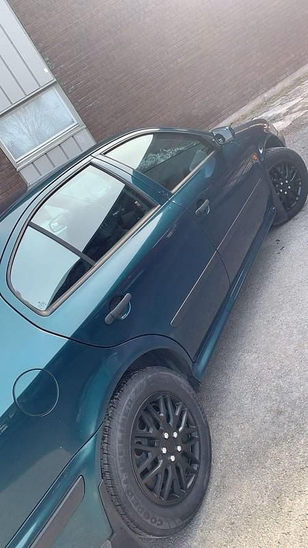 Begagnad Skoda Octavia 101 HK (74 kW) 1999 Metallic Halvkombi