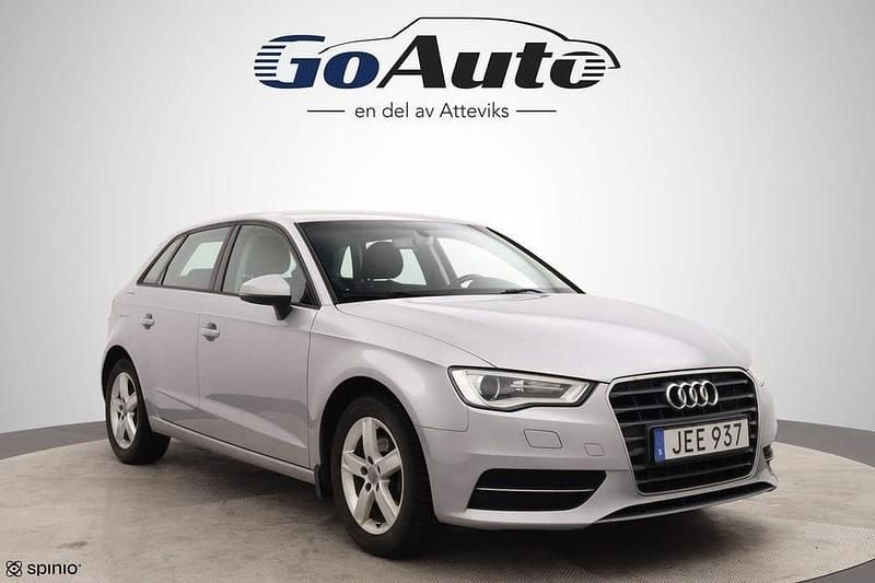 Silver Begagnad 2016 Audi A3 Sportback Halvkombi | 129 500 kr (Marknadspris) - Bild 1/4