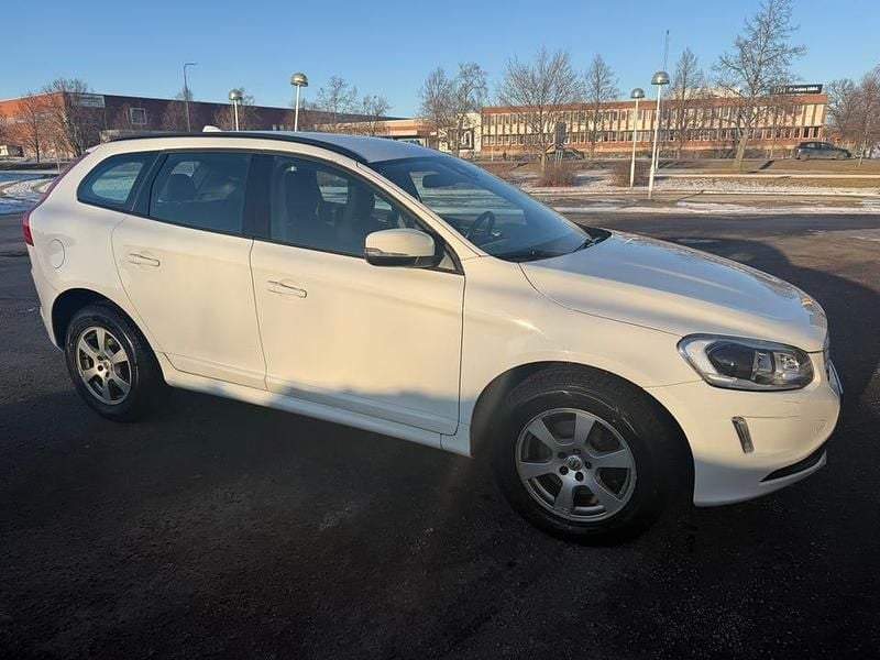 Begagnad Volvo XC60 150 HK (110 kW) 2017 SUV