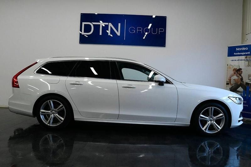 Begagnad 2020 Volvo V90 Momentum Kombi | 219 000 kr (Superpris) - Bild 1/4