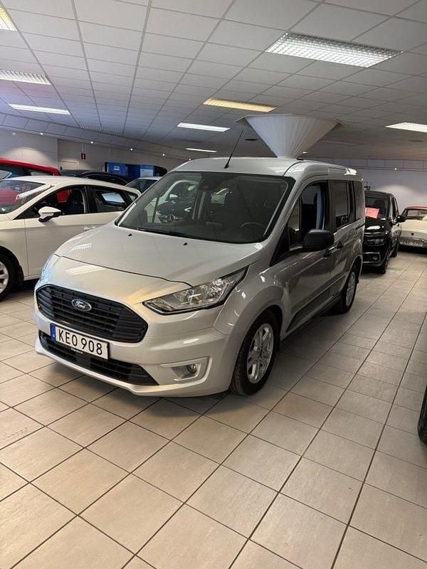 Grå Begagnad 2018 Ford Tourneo Connect Minibuss | 249 900 kr - Bild 1/4