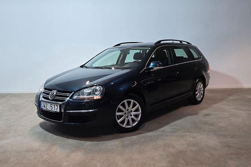 Mörkblå (blå) Begagnad 2009 VW Golf VI Kombi | 94 500 kr (Lite dyr) - Bild 1/4