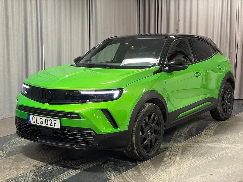 Begagnad Opel Mokka-e GS Line 100 kW (136 HK) 2022 Grön SUV