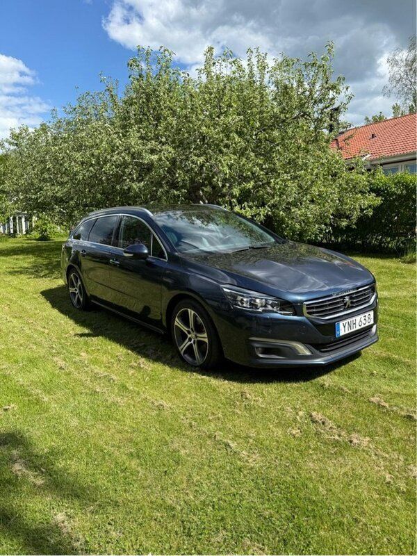 Blå Begagnad 2017 Peugeot 508 GT Kombi | 135 000 kr (Marknadspris) - Bild 1/4
