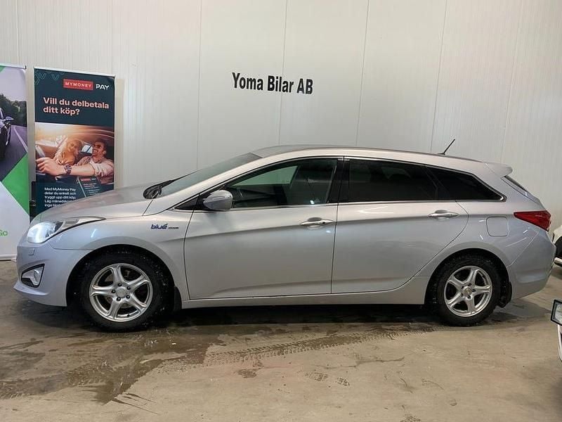 Begagnad Hyundai i40 136 HK (100 kW) 2012 Silver Kombi