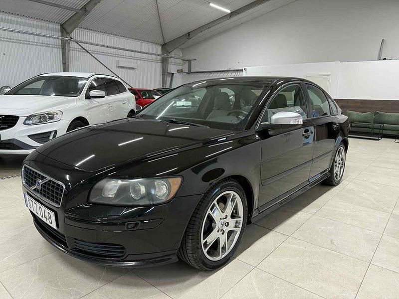 Begagnad Volvo S40 R-Design 125 HK (91 kW) 2006 Svart Sedan