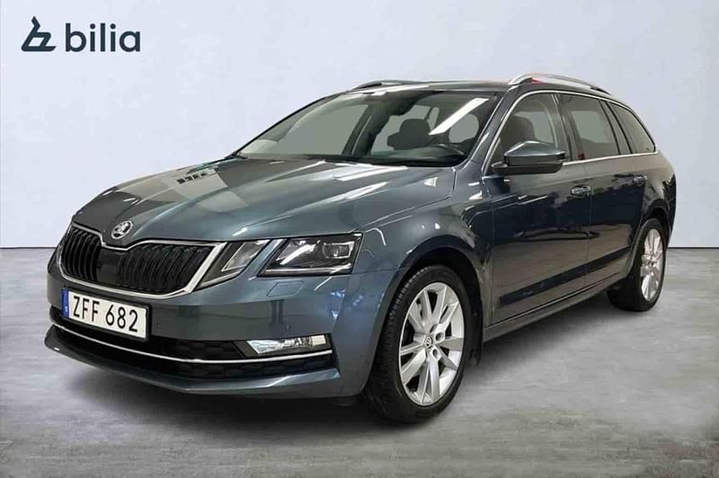 Grå Begagnad 2018 Skoda Octavia Kombi | 167 500 kr (Marknadspris) - Bild 1/1
