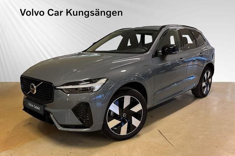 Grå Begagnad 2024 Volvo XC60 Plus SUV | 519 900 kr (Lite dyr) - Bild 1/3