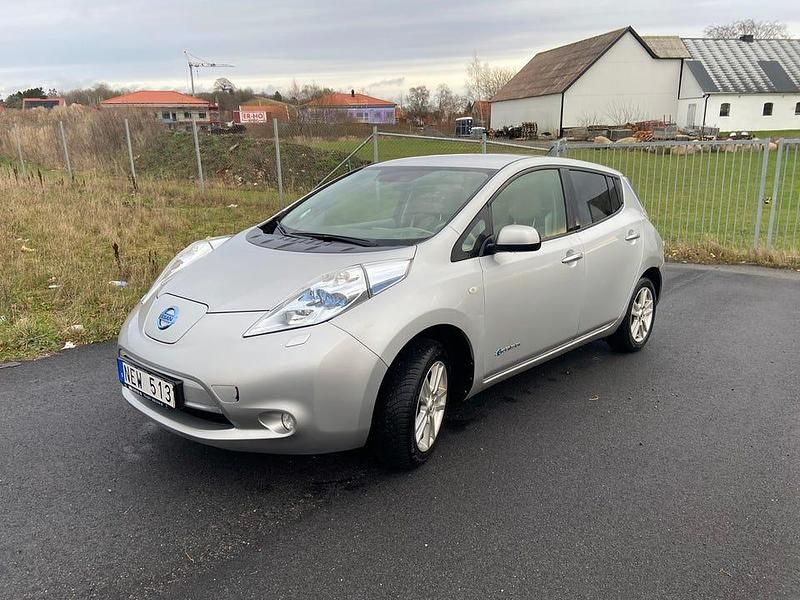 Begagnad Nissan Leaf 80 kW (109 HK) 2013 Halvkombi