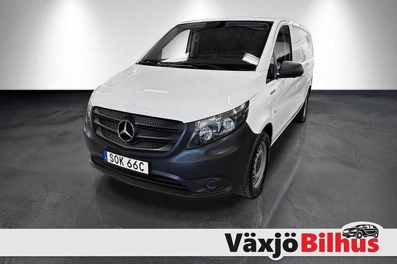 Vit Begagnad 2021 Mercedes e-Vito Minibuss | 189 900 kr - Bild 1/4