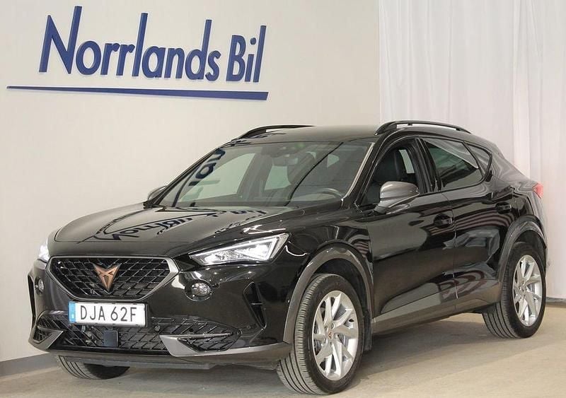 Svart (midnight black metallic) Begagnad 2024 Cupra Formentor SUV | 299 900 kr (Marknadspris) - Bild 1/4