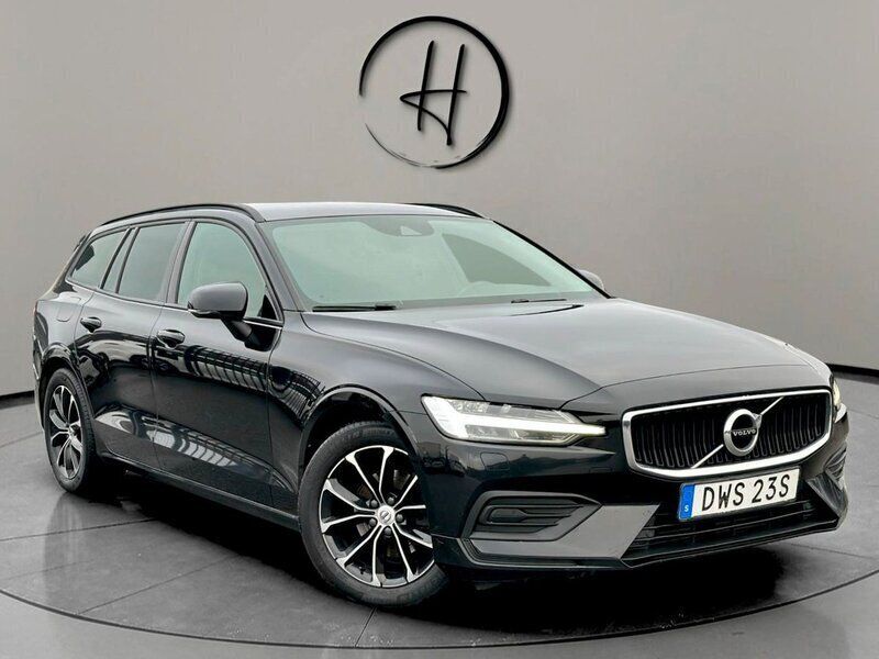 Svart Begagnad 2019 Volvo V60 SE Kombi | 215 000 kr (Marknadspris) - Bild 1/4