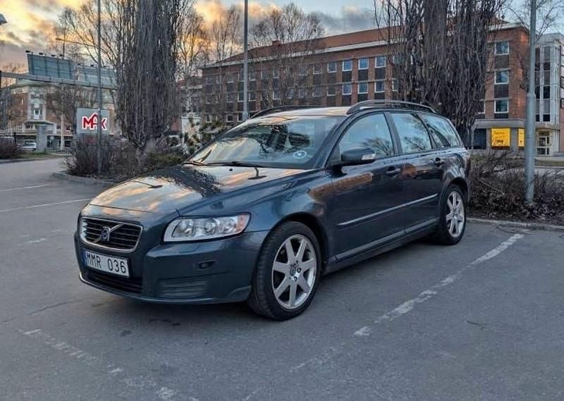 Begagnad 2008 Volvo V50 Kombi | 19 000 kr (Marknadspris) - Bild 1/4