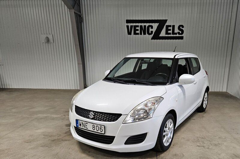 Vit Begagnad 2011 Suzuki Swift Halvkombi | 69 000 kr (Marknadspris) - Bild 1/4