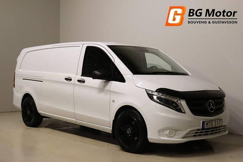 Vit Begagnad 2020 Mercedes Vito Van | 289 900 kr (Dyr) - Bild 1/4