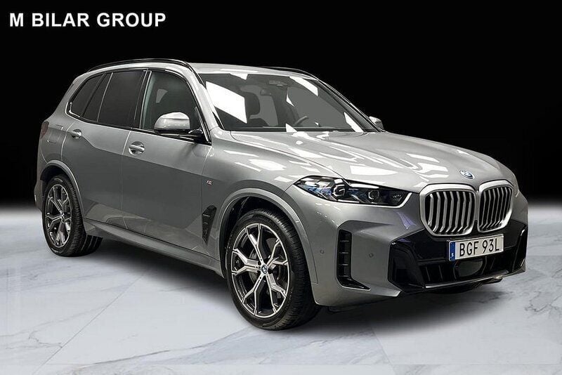 Grå Begagnad 2024 BMW X5 M Sport SUV | 999 000 kr (Bra pris) - Bild 1/4