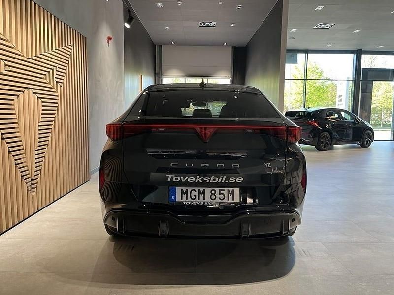 Begagnad Cupra Tavascan VZ3 250 kW (340 HK) 2024 Grå (basalt grey) SUV