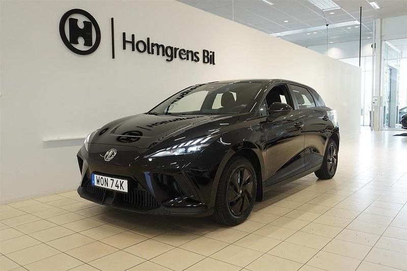 Svart Begagnad 2023 MG MG4 EV Halvkombi | 239 900 kr (Superpris) - Bild 1/4