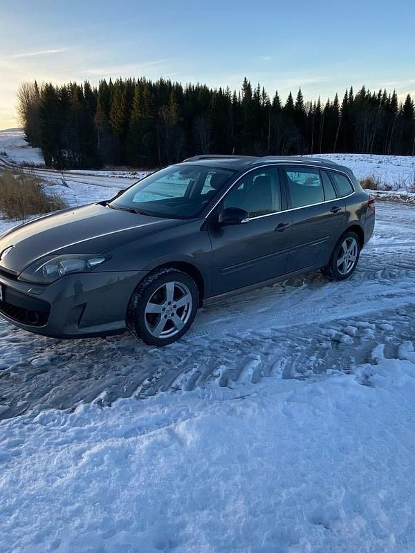 Begagnad 2010 Renault Laguna GrandTour Kombi | 32 000 kr (Marknadspris) - Bild 1/4