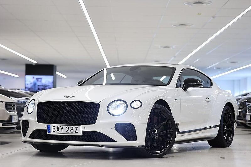 Begagnad Bentley Continental GT 550 HK (404 kW) 2023 Vit Sportkupé