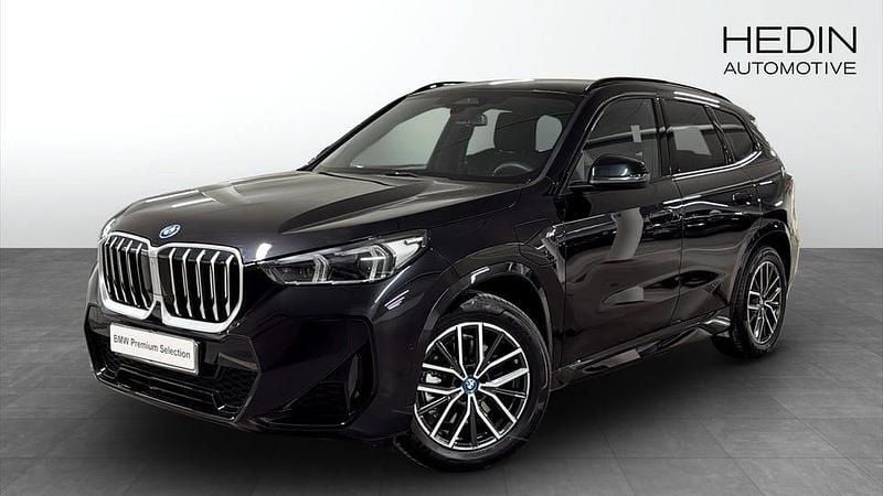 Svart Begagnad 2025 BMW X1 M Sport SUV | 578 700 kr - Bild 1/4