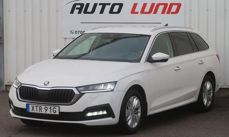 Vit Begagnad 2021 Skoda Octavia G-TEC Kombi | 159 900 kr (Bra pris) - Bild 1/4