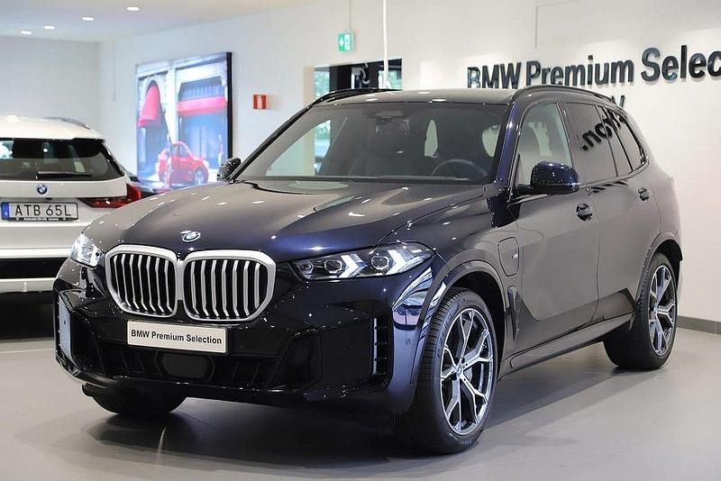 Svart Begagnad 2024 BMW X5 Comfort Edition SUV | 979 000 kr (Lite dyr) - Bild 1/3