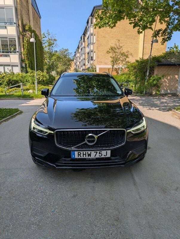 Svart Begagnad 2020 Volvo XC60 SUV | 275 000 kr (Superpris) - Bild 1/4