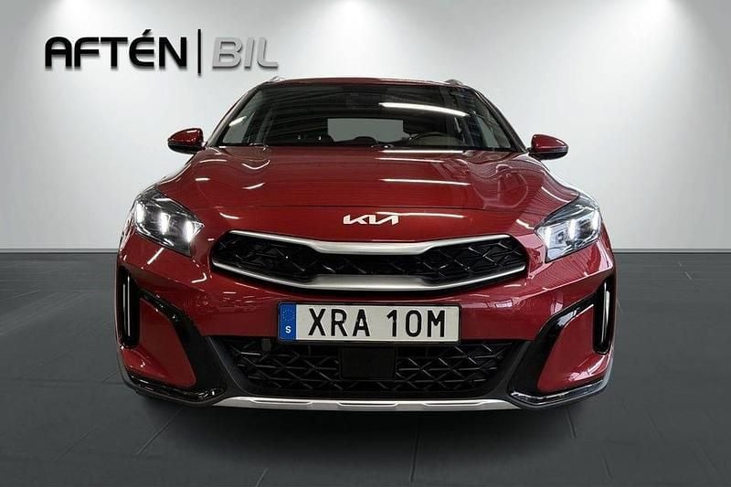 Begagnad Kia XCeed 105 HK (77 kW) 2022 Röd SUV