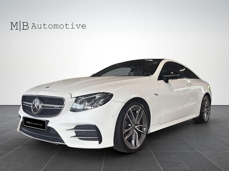 Vit Begagnad 2020 Mercedes E53 AMG AMG Sportkupé | 569 900 kr (Marknadspris) - Bild 1/4