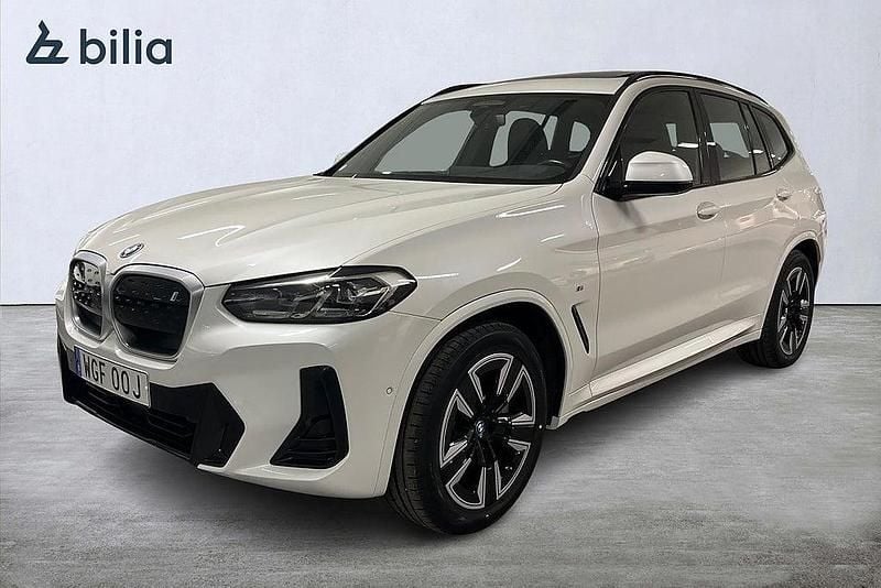Begagnad BMW iX3 Shadowline 210 kW (286 HK) 2022 Vit SUV