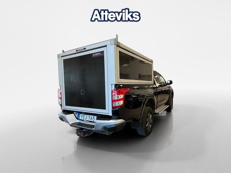 Begagnad Mitsubishi L200 2016 Svart Pickup