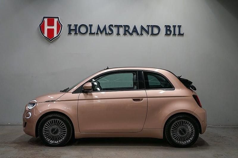 Begagnad Fiat 500e 86 kW (118 HK) 2021 Gul Cab