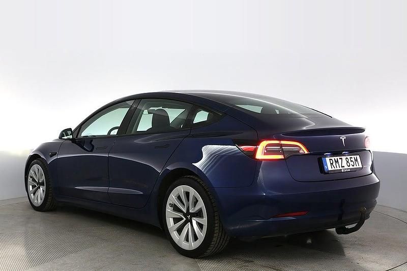 Begagnad Tesla Model 3 Long Range AWD 366 kW (498 HK) 2022 Blå Sedan