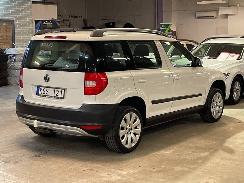 Begagnad Skoda Yeti 105 HK (77 kW) 2010 Vit SUV