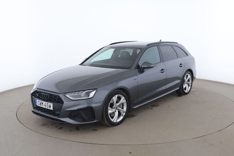 Grå Begagnad 2021 Audi A4 S-Line Kombi | 295 000 kr (Marknadspris) - Bild 1/4