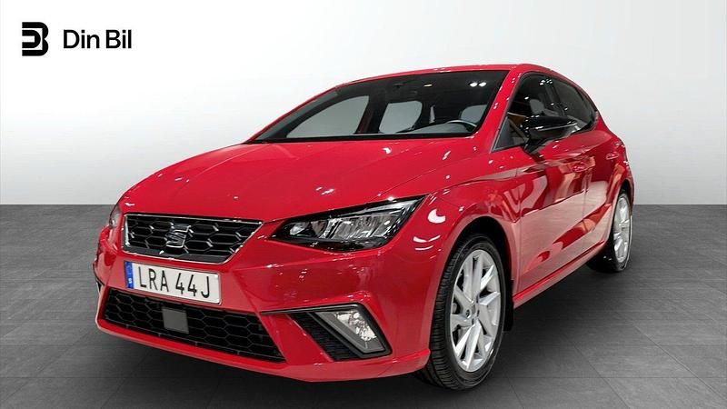 Röd Begagnad 2023 Seat Ibiza FR Halvkombi | 179 900 kr (Marknadspris) - Bild 1/4