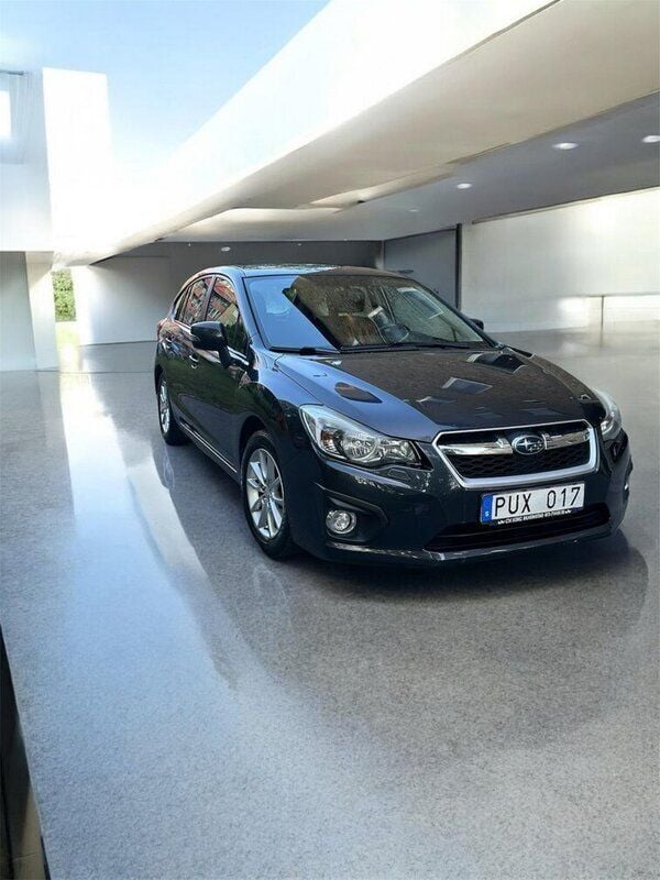 Grå Begagnad 2013 Subaru Impreza Halvkombi | 114 500 kr (Lite dyr) - Bild 1/4