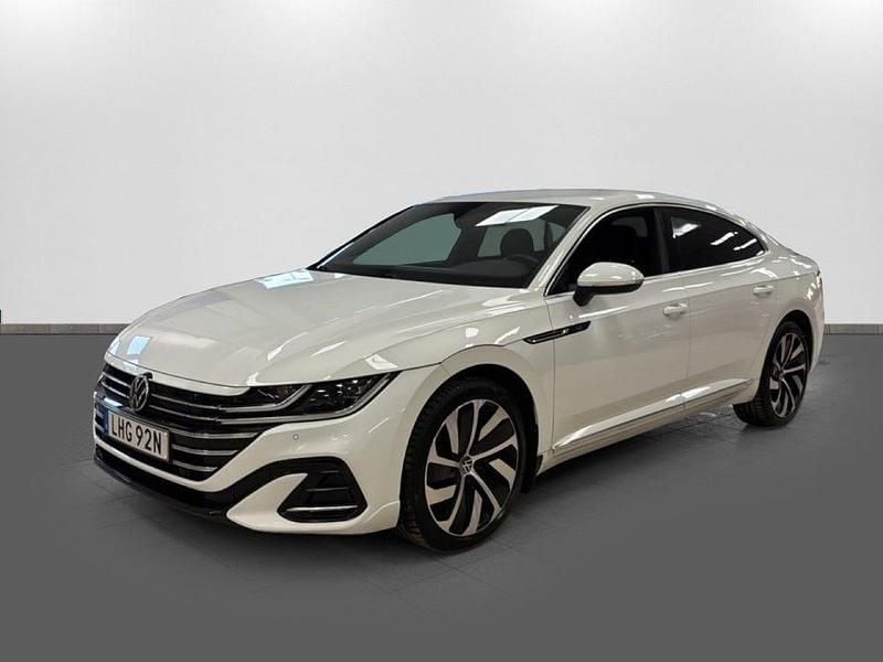Begagnad VW Arteon R-line 218 HK (160 kW) 2021 Vit Halvkombi