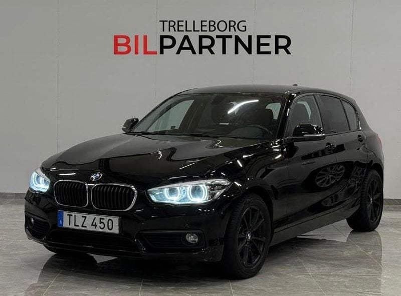 Svart Begagnad 2016 BMW 116 Advantage Halvkombi | 119 900 kr (Bra pris) - Bild 1/4