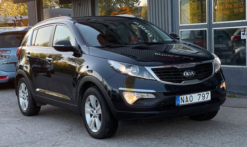 Svart Begagnad 2012 Kia Sportage EX SUV | 99 900 kr (Marknadspris) - Bild 1/4