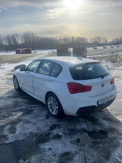 Begagnad BMW 118 M Sport 136 HK (100 kW) 2016 Halvkombi