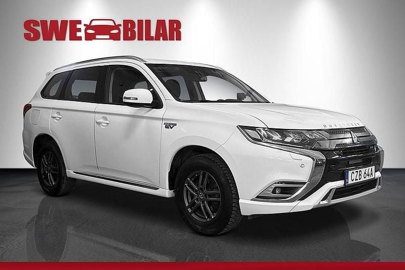 Begagnad Mitsubishi Outlander P-HEV Edition 135 HK (99 kW) 2019 Vit SUV