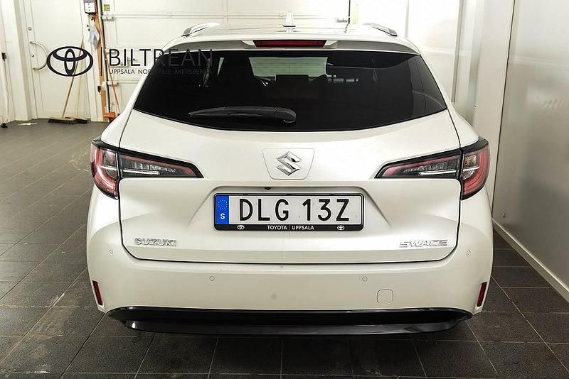 Begagnad Suzuki Swace 98 HK (72 kW) 2021 Vit Kombi