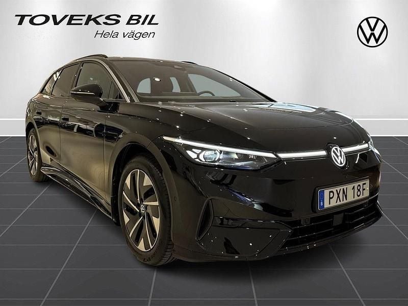 Silver Ny 2025 VW ID.7 Pro Sedan | 559 900 kr (Superpris) - Bild 1/4