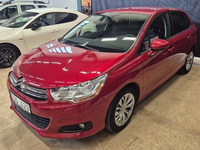 Begagnad Citroën C4 120 HK (88 kW) 2011 Röd Halvkombi